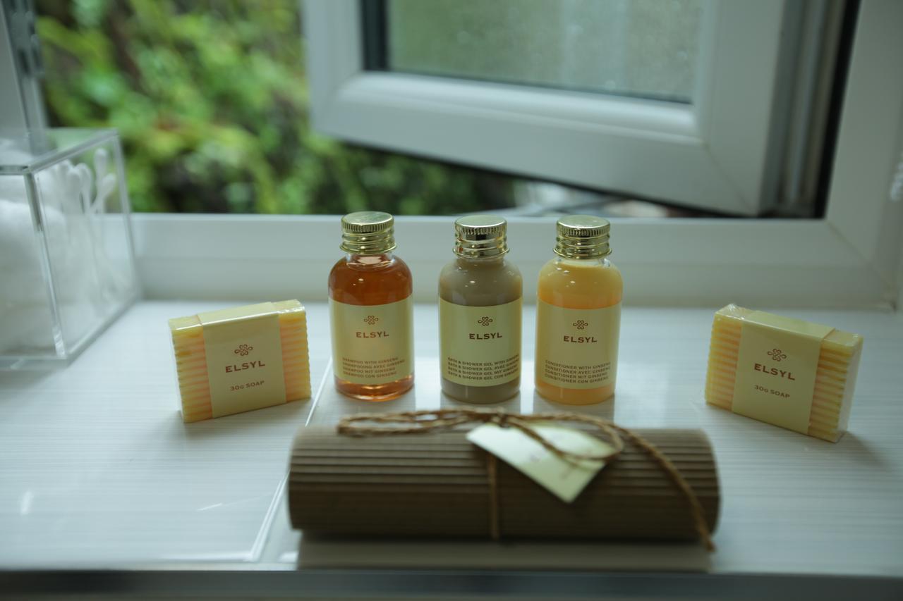 The Bonnicott Hotel 林茅斯 外观 照片